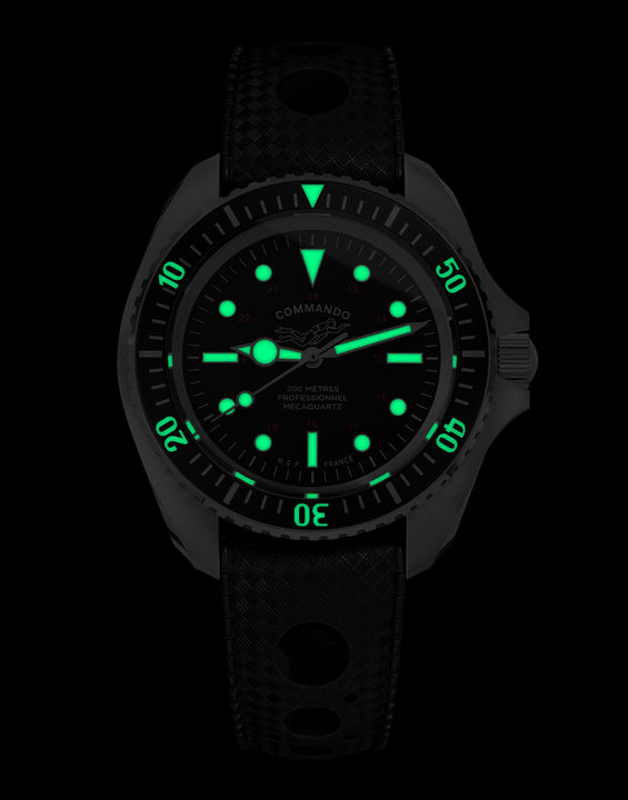 Diver 200M Mecaquartz Commando Diving Watch - Vintage